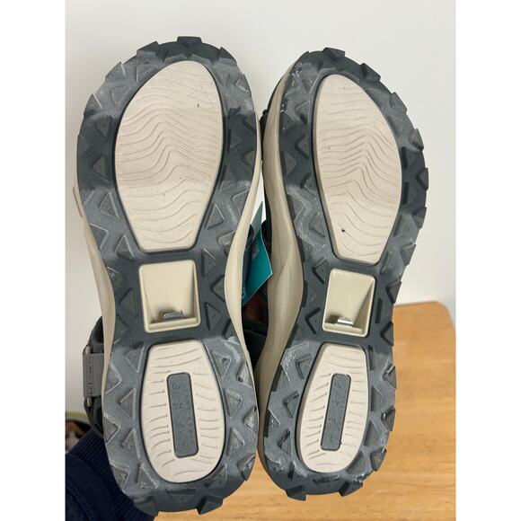 Reef Cross-Shore Sandals, Mens Size 9 NWT Gray/Tan